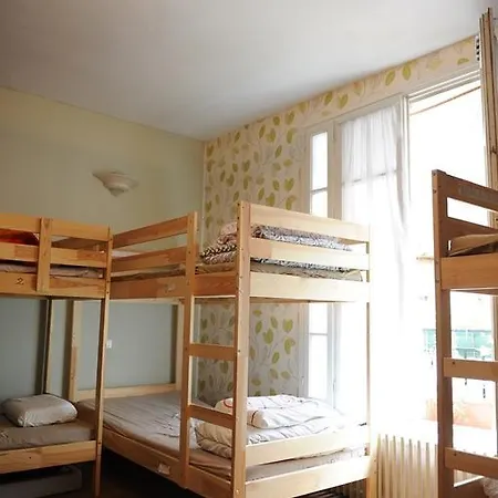 Paranjib Hostal *